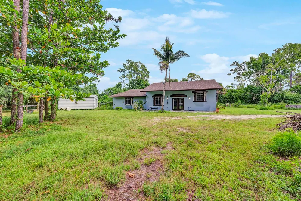 14281 79th Court Loxahatchee, FL 33470