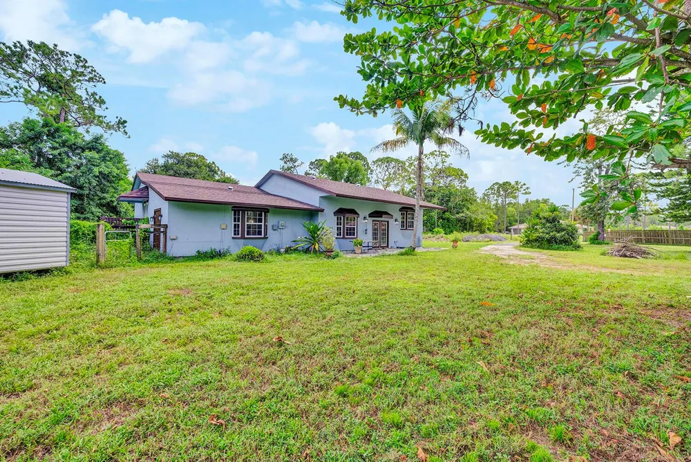 14281 79th Court Loxahatchee, FL 33470