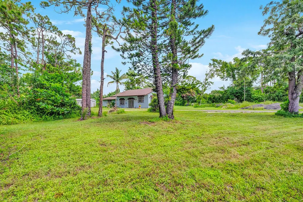 14281 79th Court Loxahatchee, FL 33470