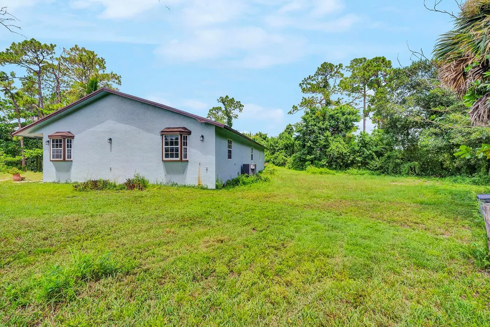 14281 79th Court Loxahatchee, FL 33470