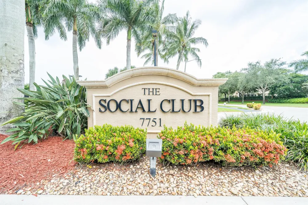 9841 Casa Mar Drive Lake Worth, FL 33467