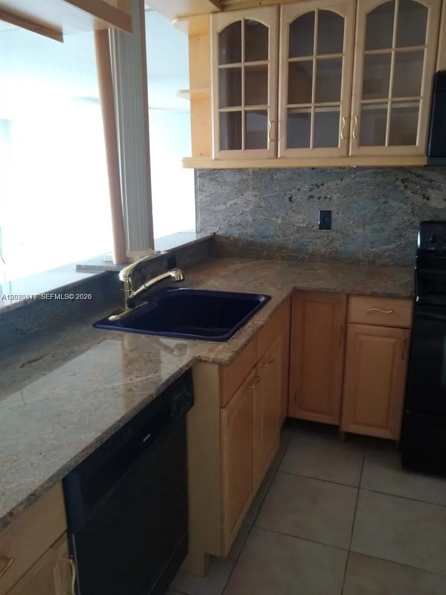 401 Golden Isles Dr #211 Hallandale Beach, FL 33009