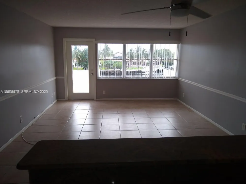 401 Golden Isles Dr #211 Hallandale Beach, FL 33009