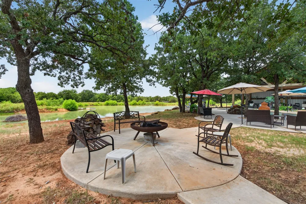 400 Pumphrey Road Loving, TX 76460