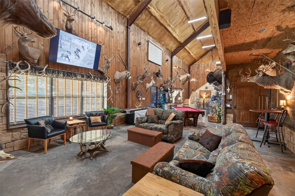 400 Pumphrey Road Loving, TX 76460