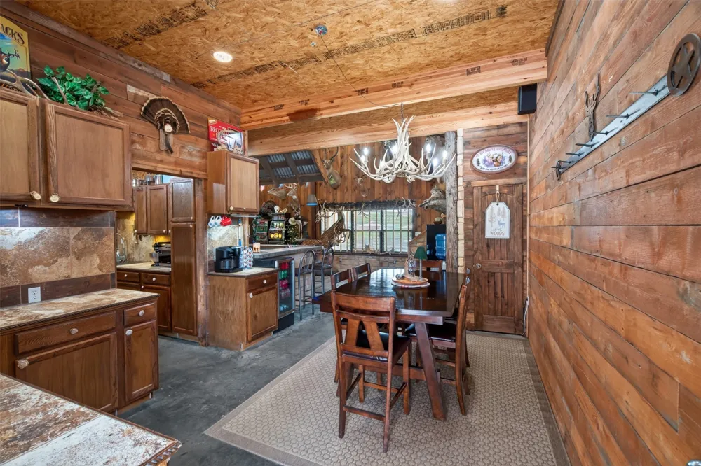 400 Pumphrey Road Loving, TX 76460