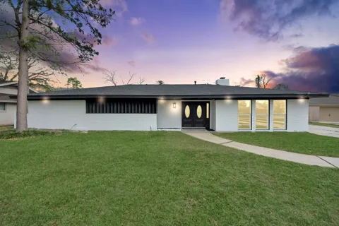 1418 San Sebastian Lane