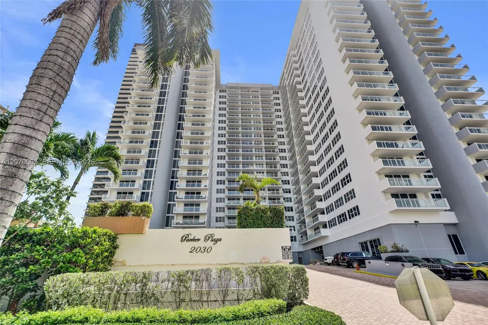 2030 S Ocean Dr #512 Hallandale Beach, FL 33009