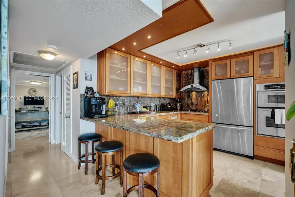2030 S Ocean Dr #512 Hallandale Beach, FL 33009