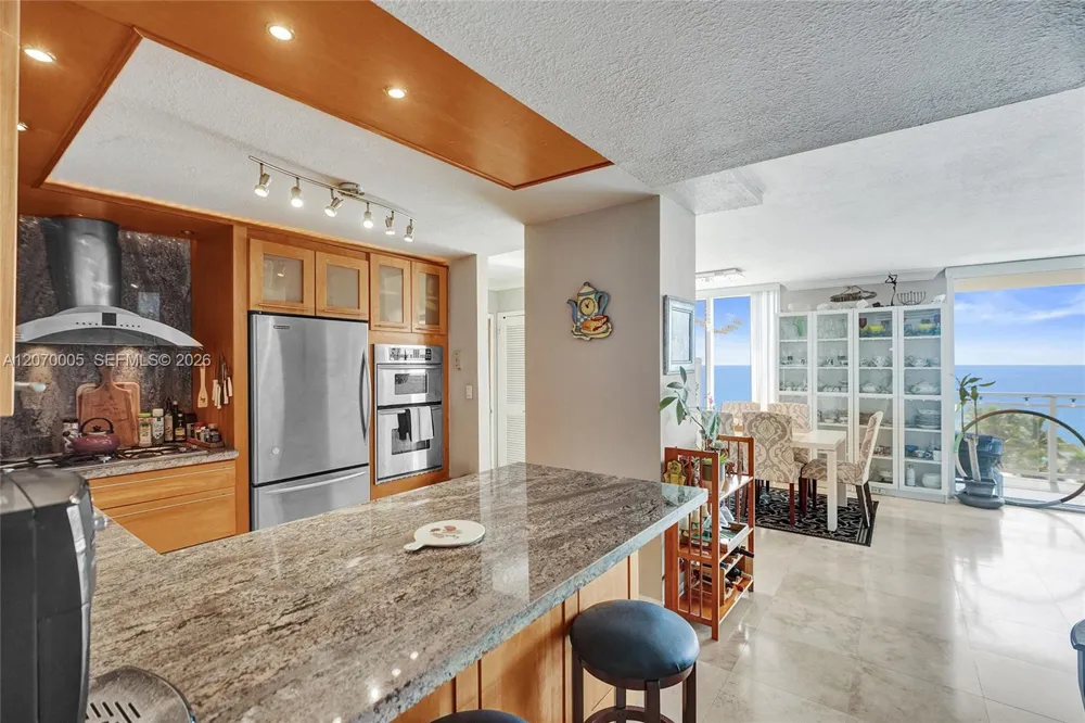 2030 S Ocean Dr #512 Hallandale Beach, FL 33009