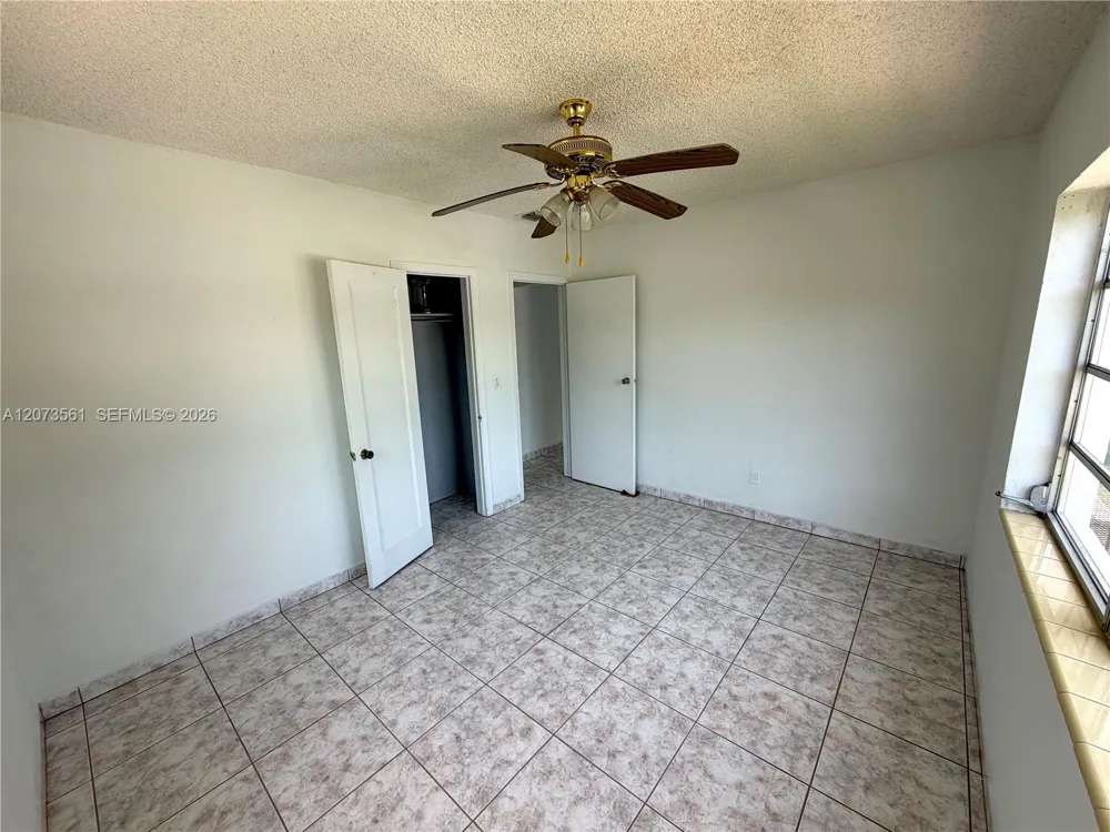 120 SW 59th Ave Miami, FL 33144