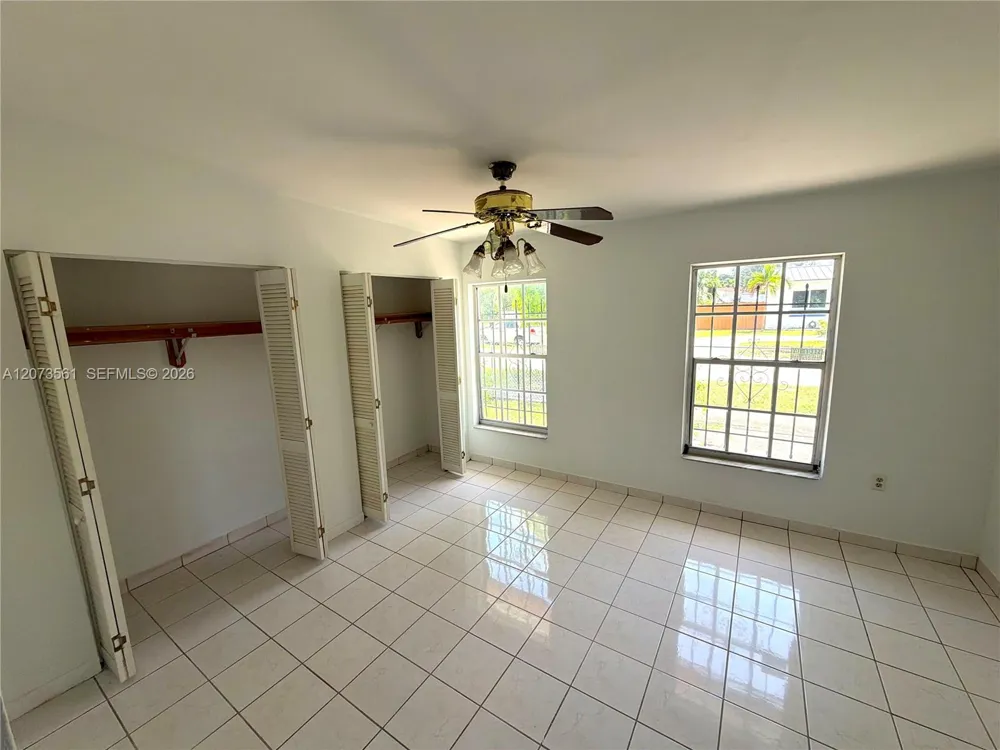 120 SW 59th Ave Miami, FL 33144