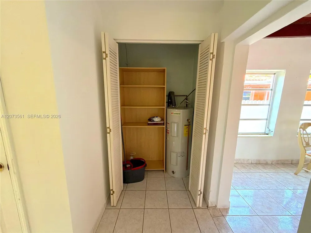 120 SW 59th Ave Miami, FL 33144