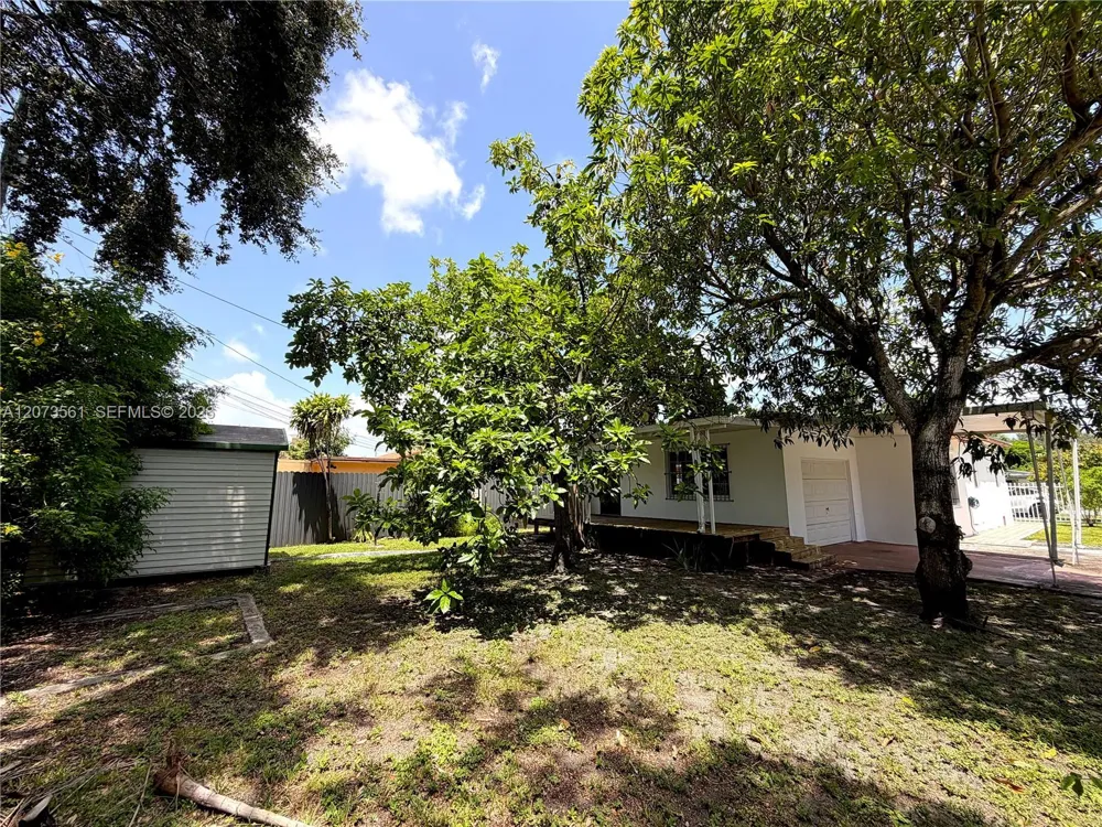 120 SW 59th Ave Miami, FL 33144