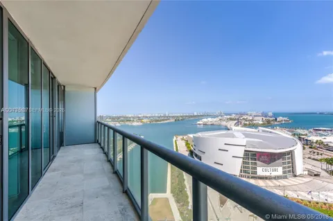 888 Biscayne Blvd #2403