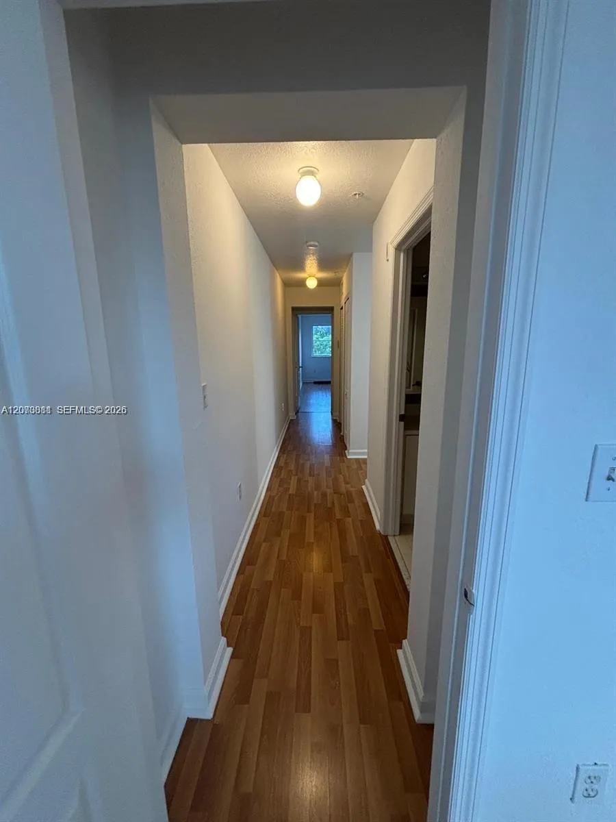 7080 NW 177th St #201-13 Hialeah, FL 33015
