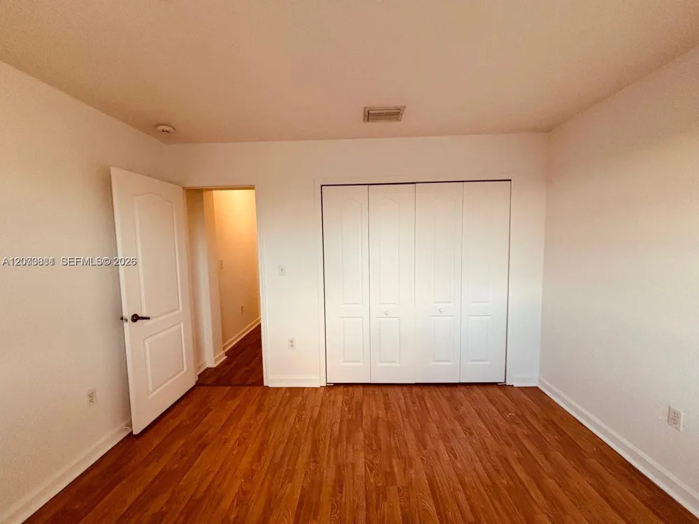 7080 NW 177th St #201-13 Hialeah, FL 33015