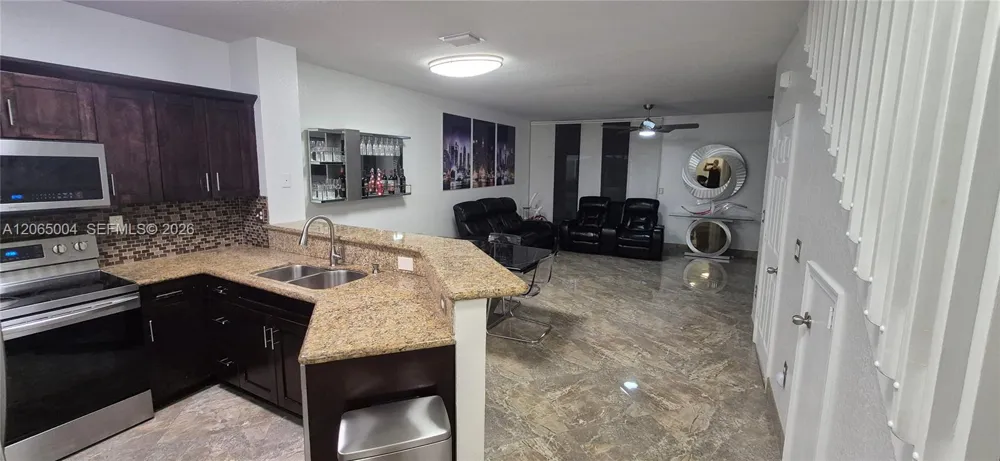 5733 Tuscany Way Tamarac, FL 33321