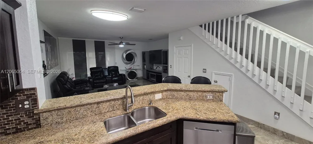 5733 Tuscany Way Tamarac, FL 33321