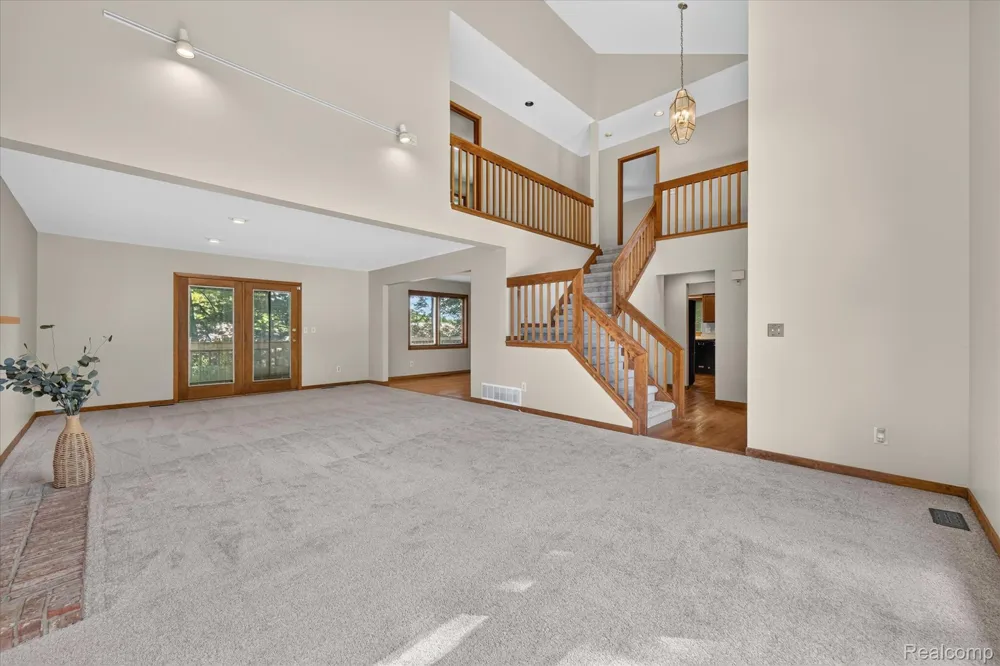 5954 Snow Apple Drive Independence Charter Township, MI 48346
