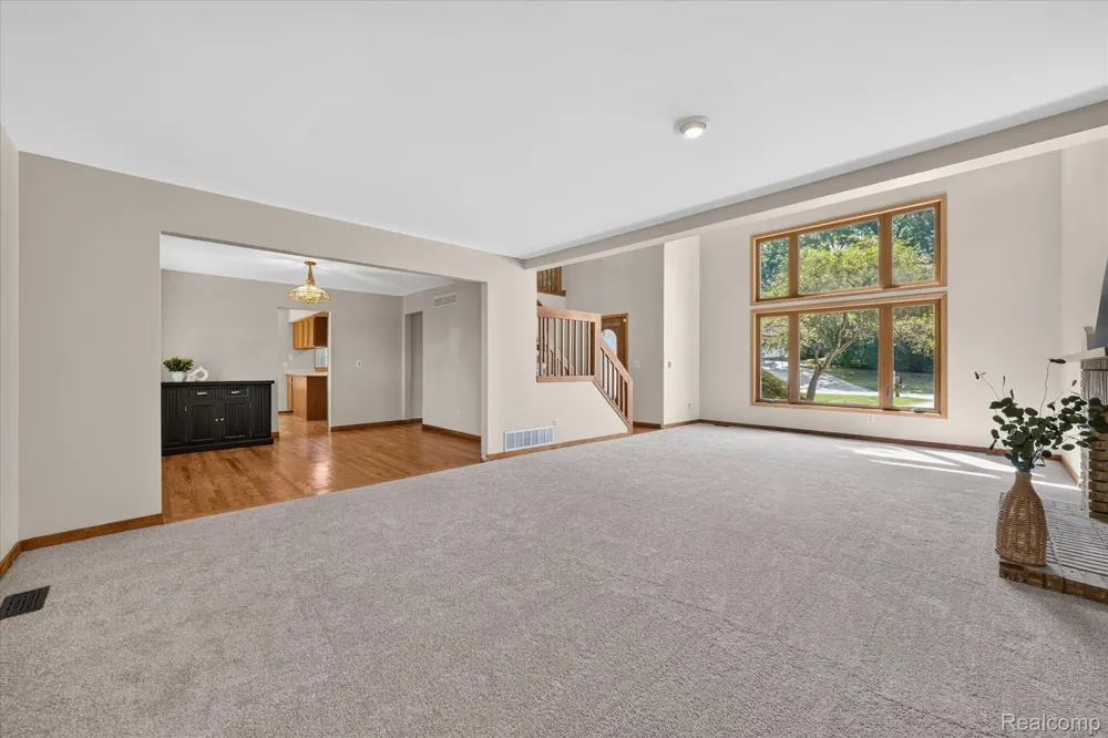 5954 Snow Apple Drive Independence Charter Township, MI 48346