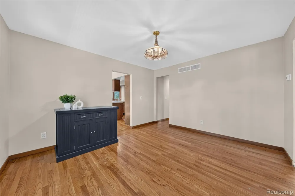 5954 Snow Apple Drive Independence Charter Township, MI 48346