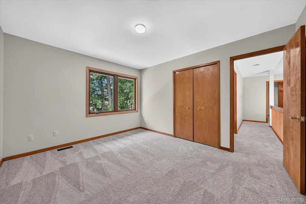 5954 Snow Apple Drive Independence Charter Township, MI 48346
