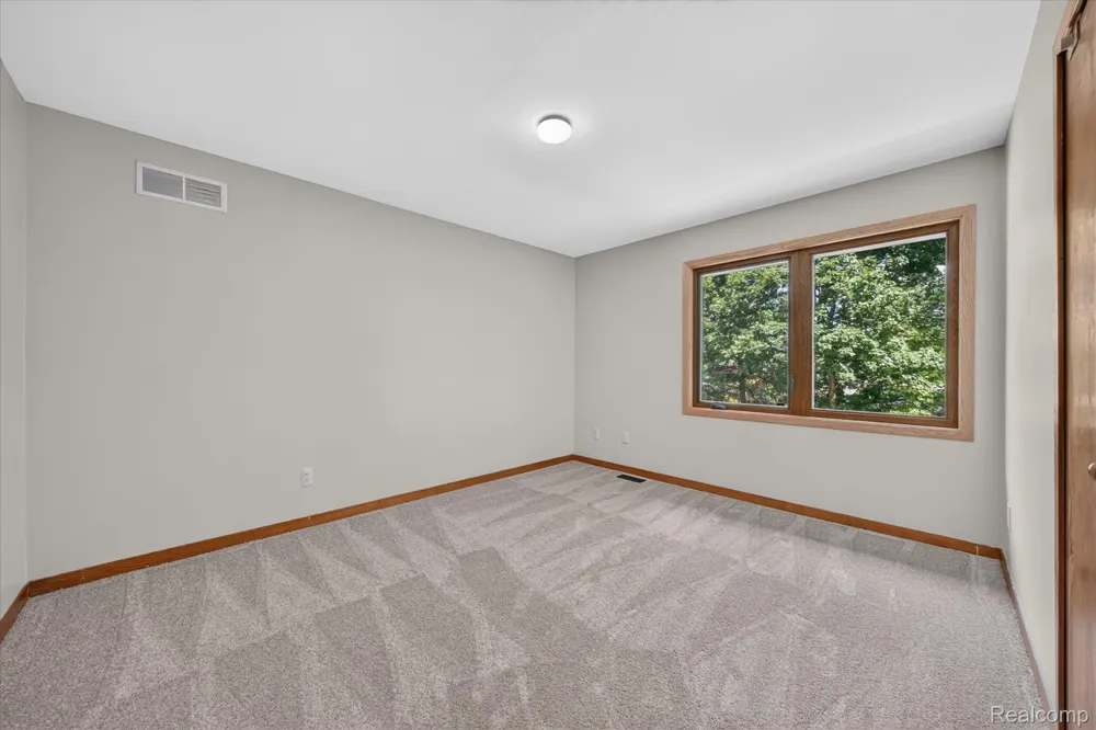 5954 Snow Apple Drive Independence Charter Township, MI 48346