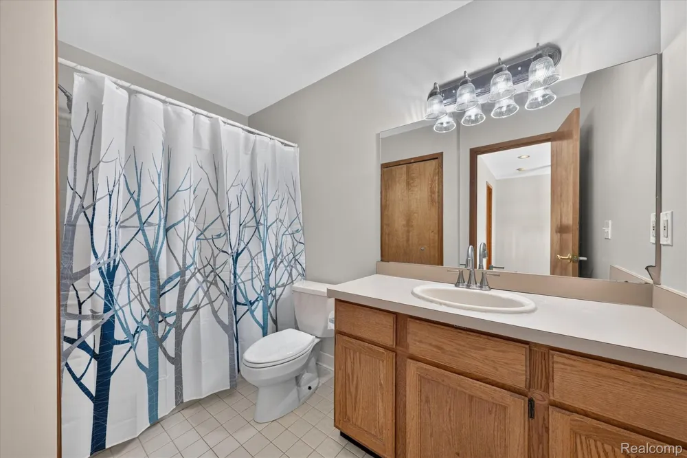 5954 Snow Apple Drive Independence Charter Township, MI 48346