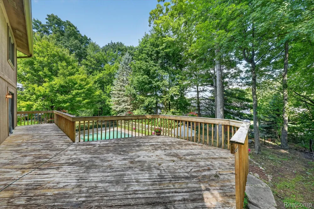 5954 Snow Apple Drive Independence Charter Township, MI 48346