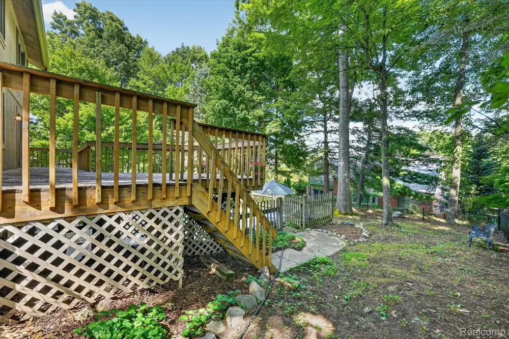 5954 Snow Apple Drive Independence Charter Township, MI 48346
