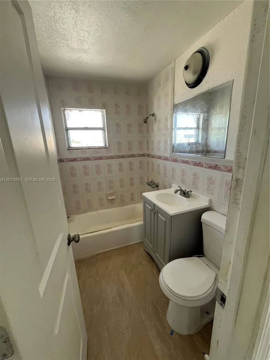 19351 NW 45th Ave #0 Miami Gardens, FL 33055