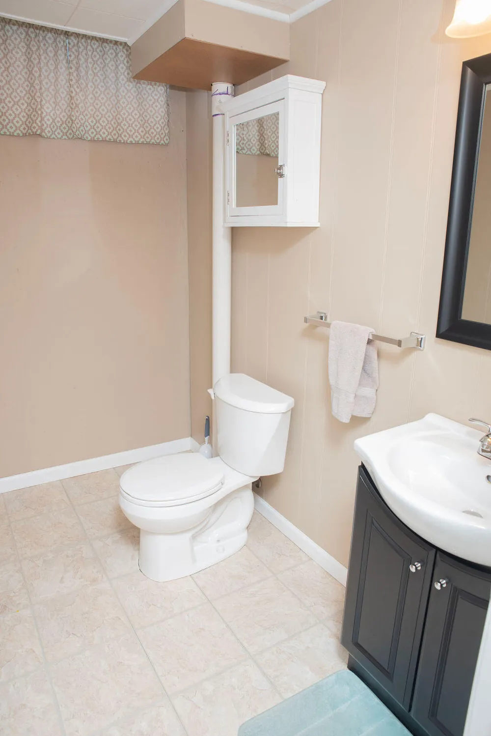 8905 Seminole Redford, MI 48239