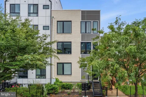 2612 UNIVERSITY PLACE NW #1
