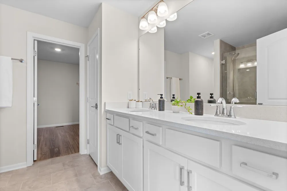 2703 Maize Lp Saline Township, MI 48176