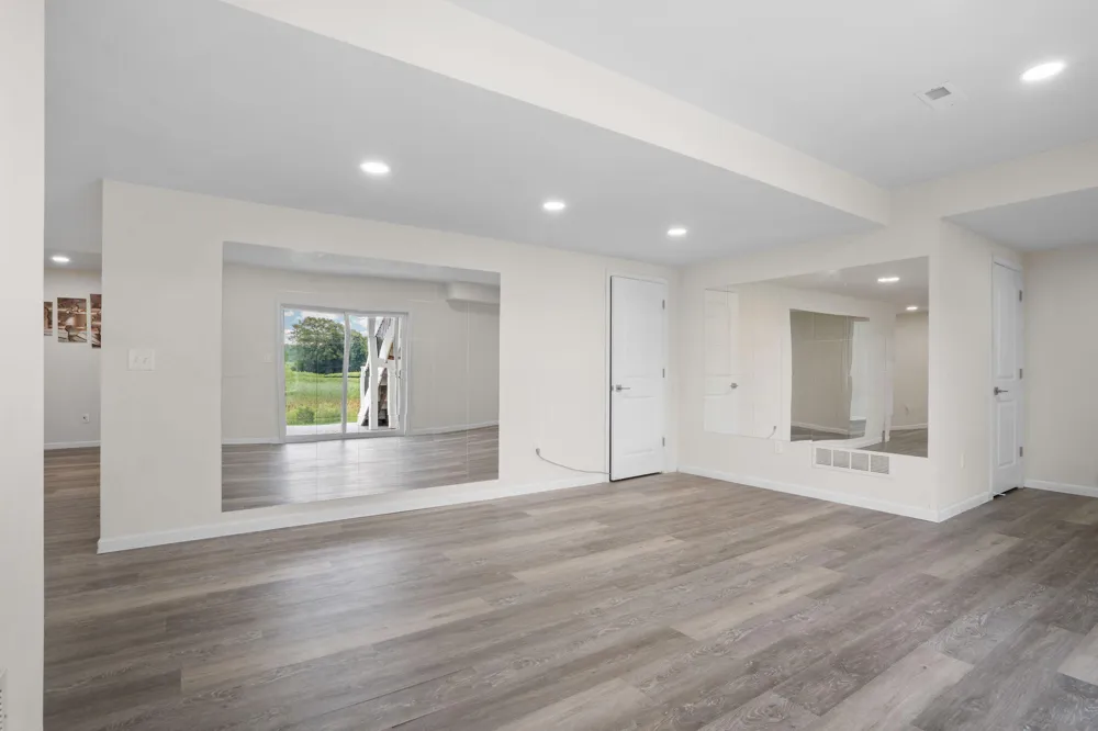 2703 Maize Lp Saline Township, MI 48176
