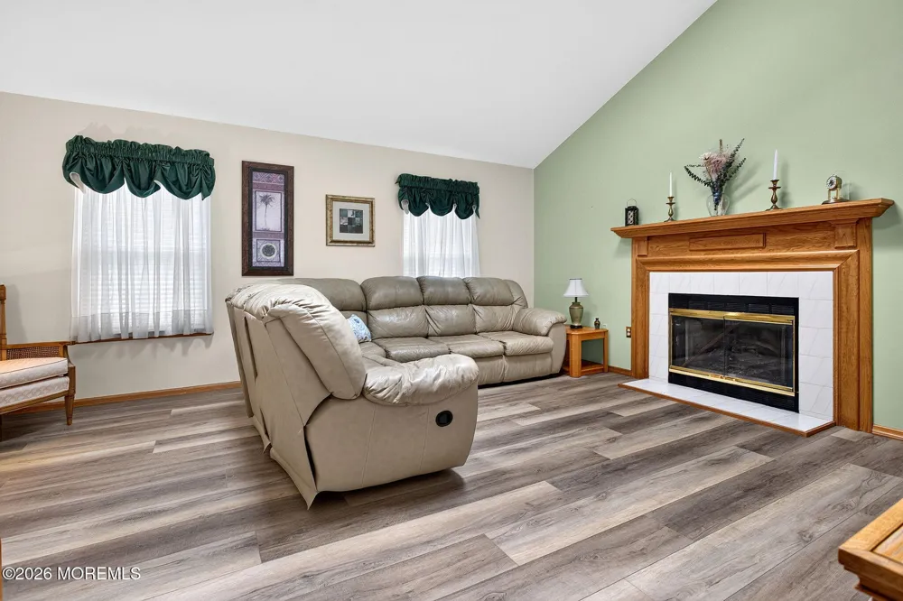 3 Branson Drive Lincroft, NJ 07738