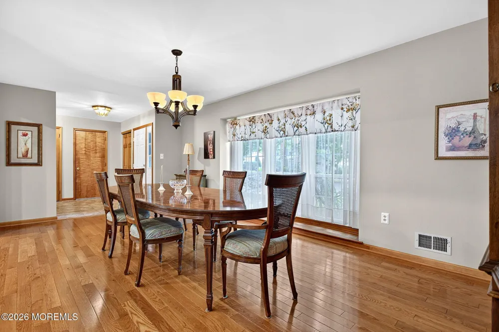 3 Branson Drive Lincroft, NJ 07738