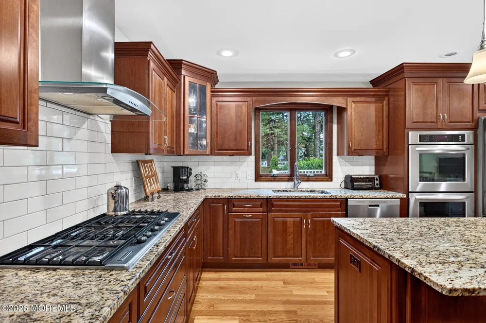 3 Branson Drive Lincroft, NJ 07738