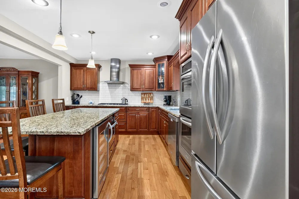 3 Branson Drive Lincroft, NJ 07738