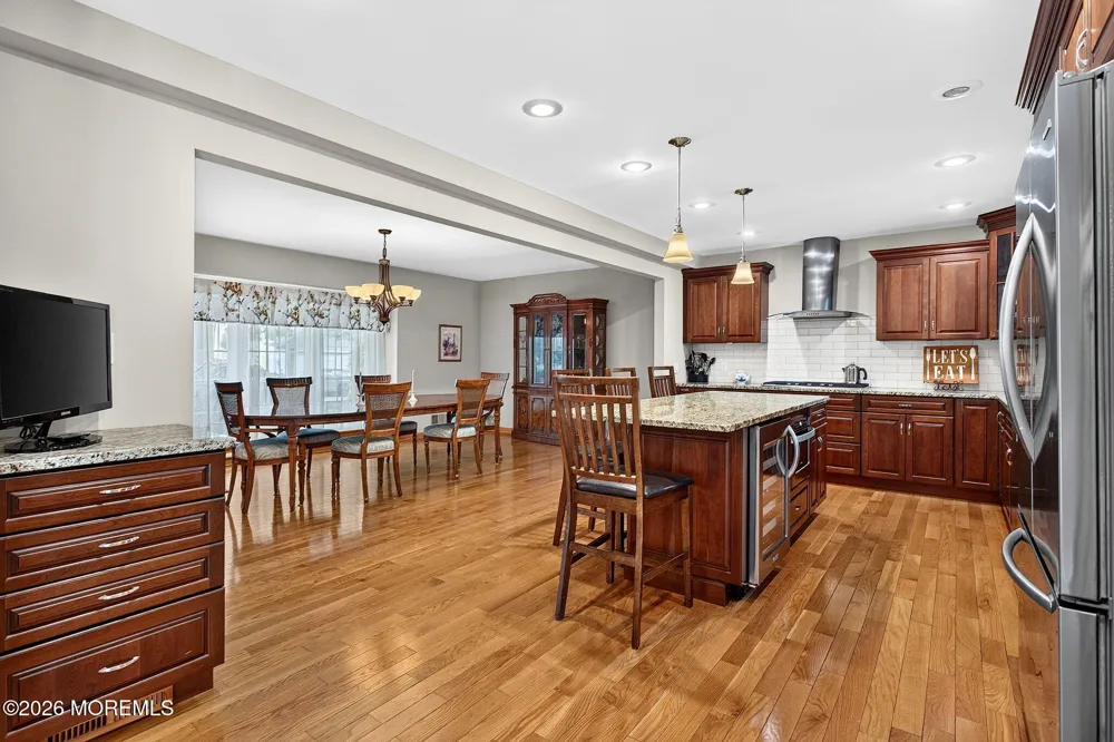 3 Branson Drive Lincroft, NJ 07738