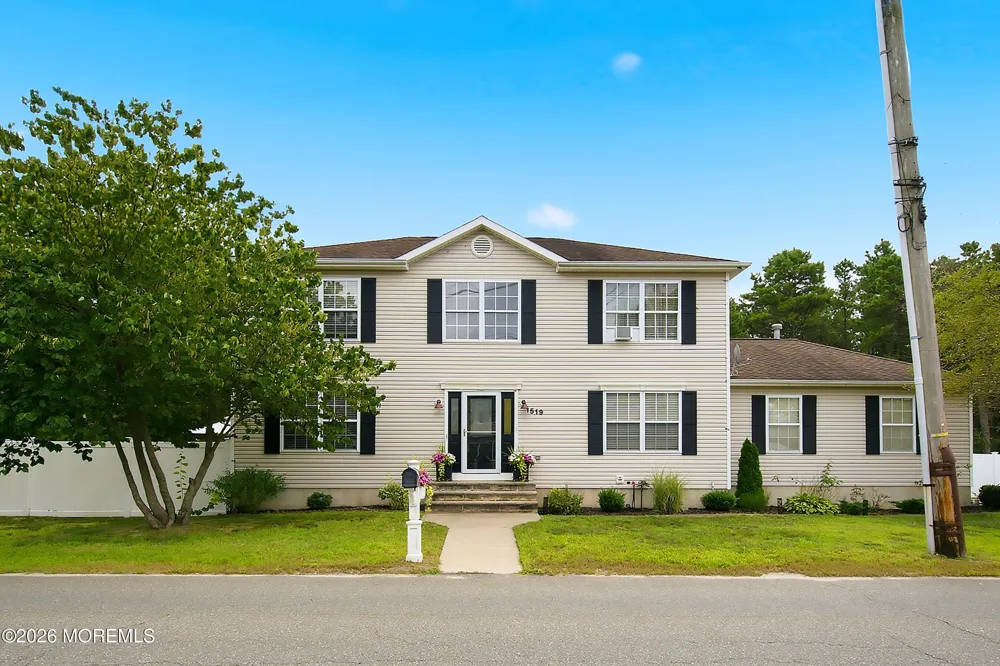 1519 Berkeley Avenue Beachwood, NJ 08722