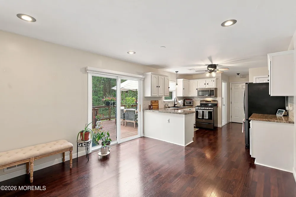 1519 Berkeley Avenue Beachwood, NJ 08722