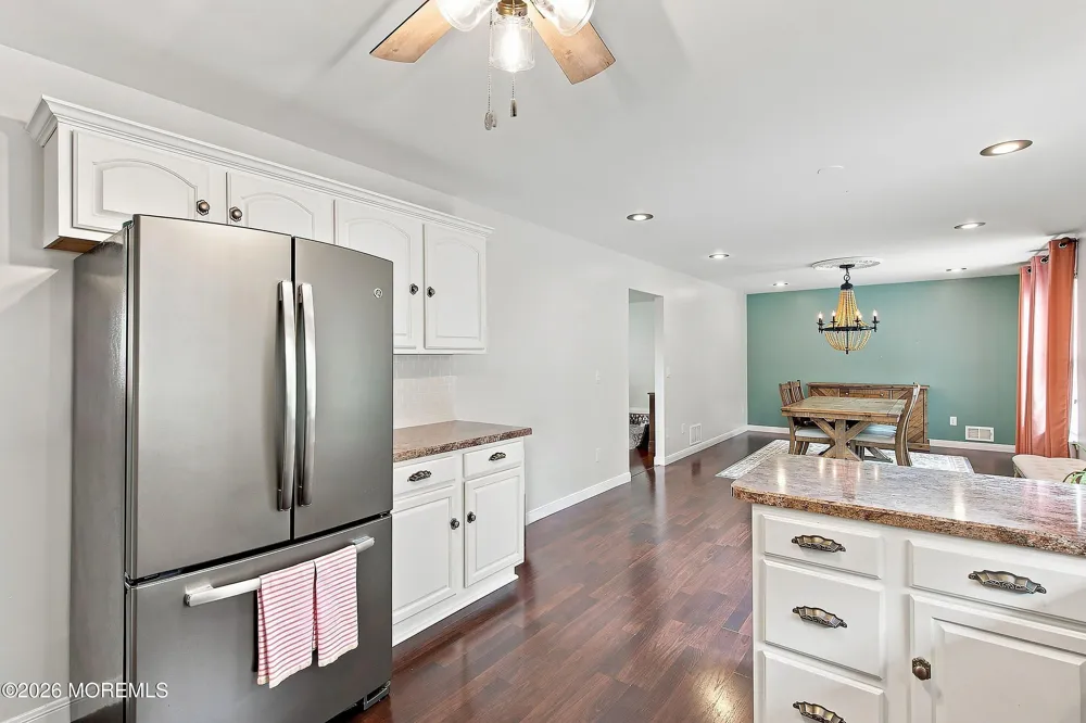 1519 Berkeley Avenue Beachwood, NJ 08722