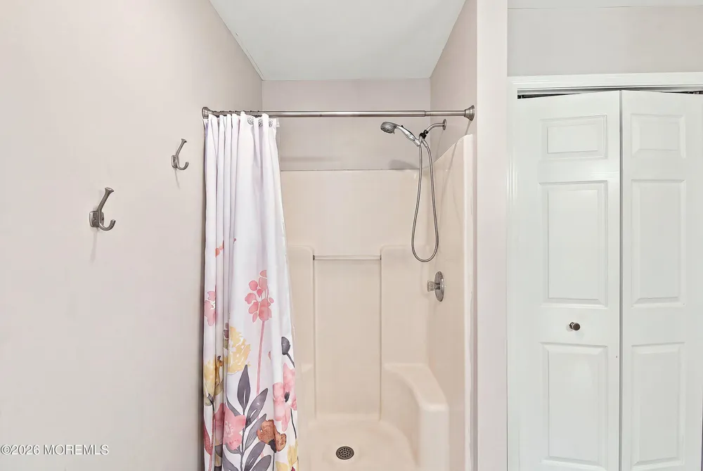 1519 Berkeley Avenue Beachwood, NJ 08722