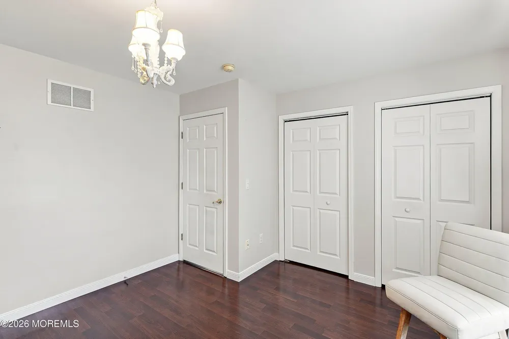 1519 Berkeley Avenue Beachwood, NJ 08722
