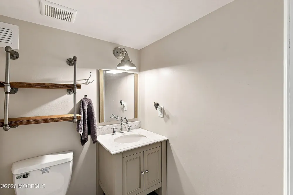 1519 Berkeley Avenue Beachwood, NJ 08722