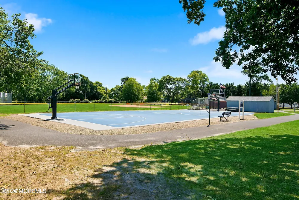 1519 Berkeley Avenue Beachwood, NJ 08722