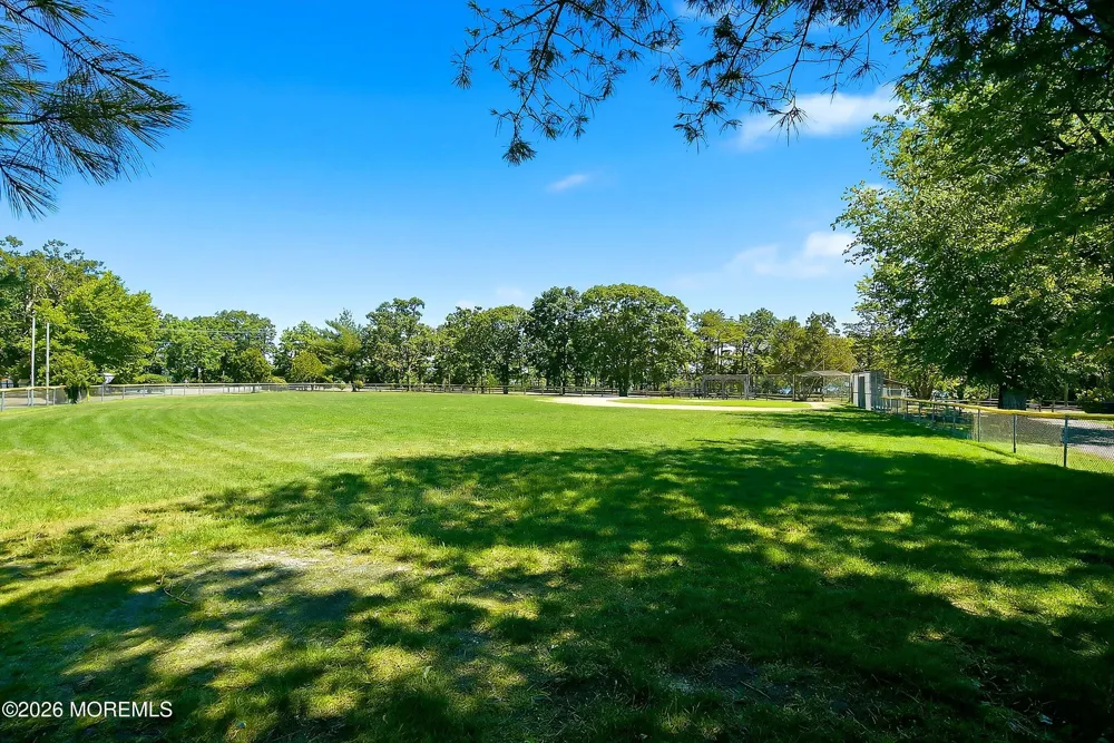 1519 Berkeley Avenue Beachwood, NJ 08722