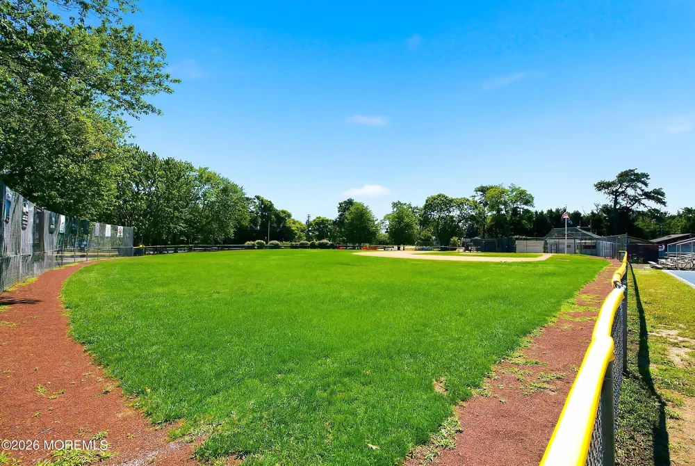 1519 Berkeley Avenue Beachwood, NJ 08722